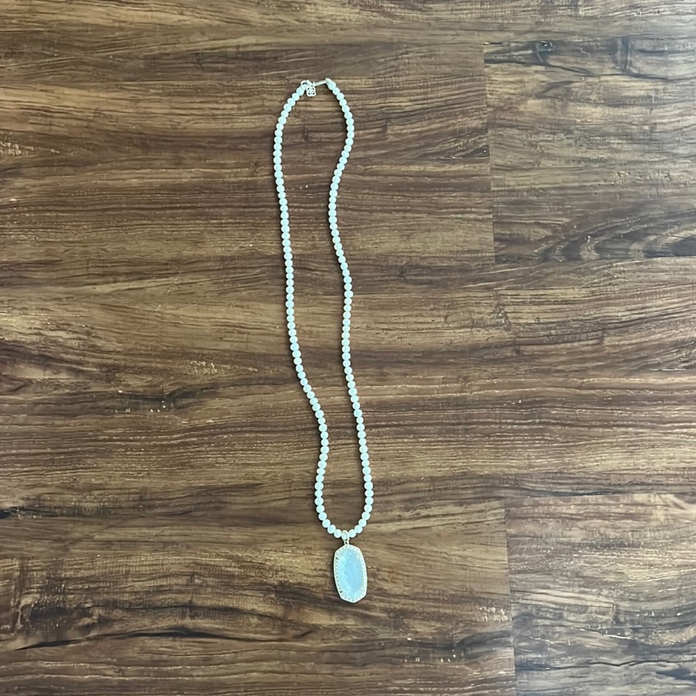 Kendra Scott Pearl necklace